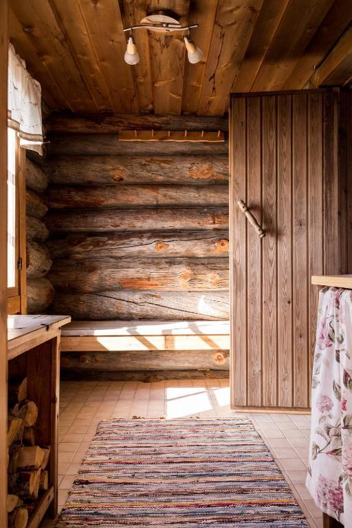 Napapiirin Jaervilomat Semesteranläggning (resort) Luukonniemi